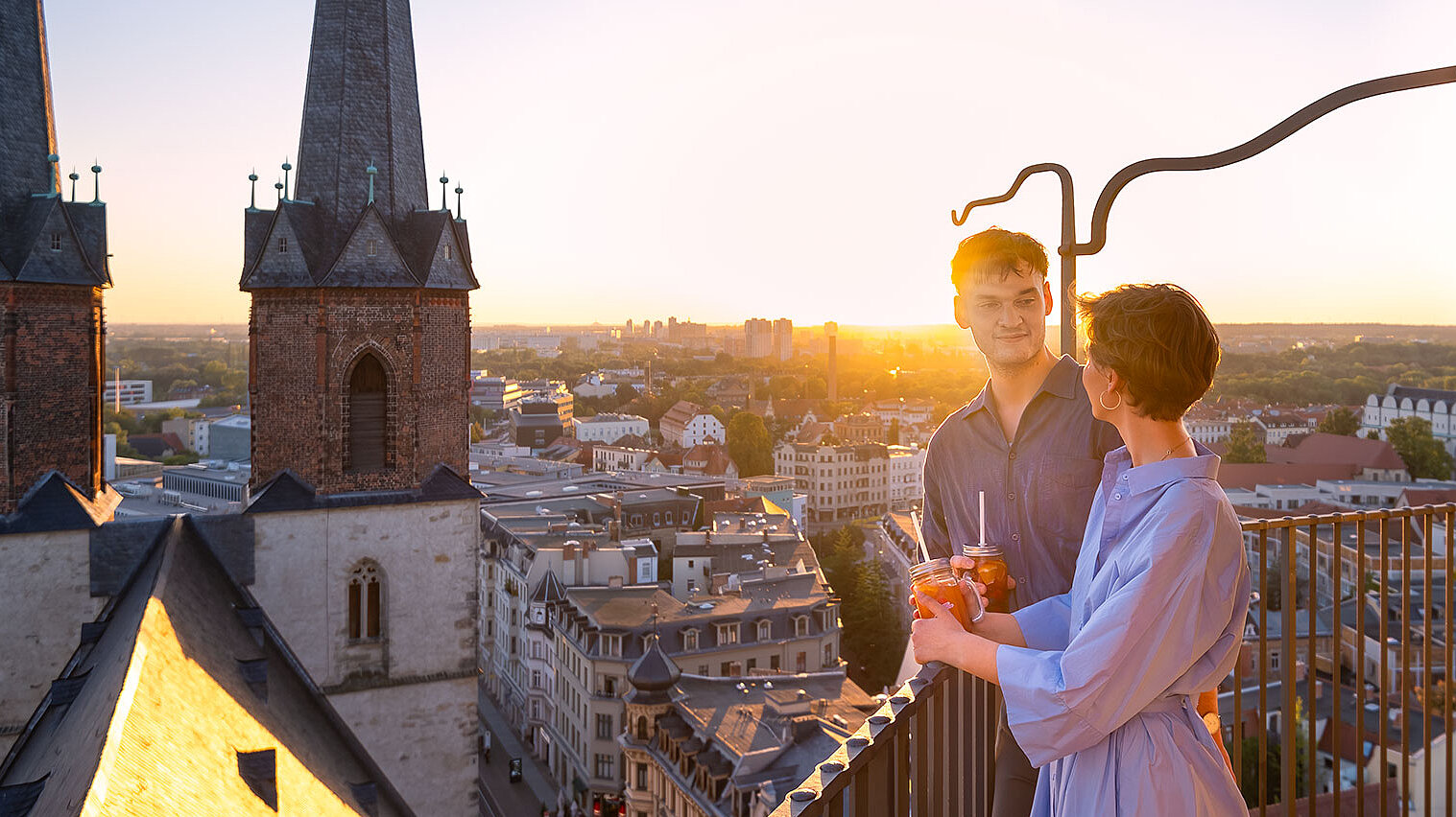 Hausmannstürme in Halle (Saale) bei Abendsonne