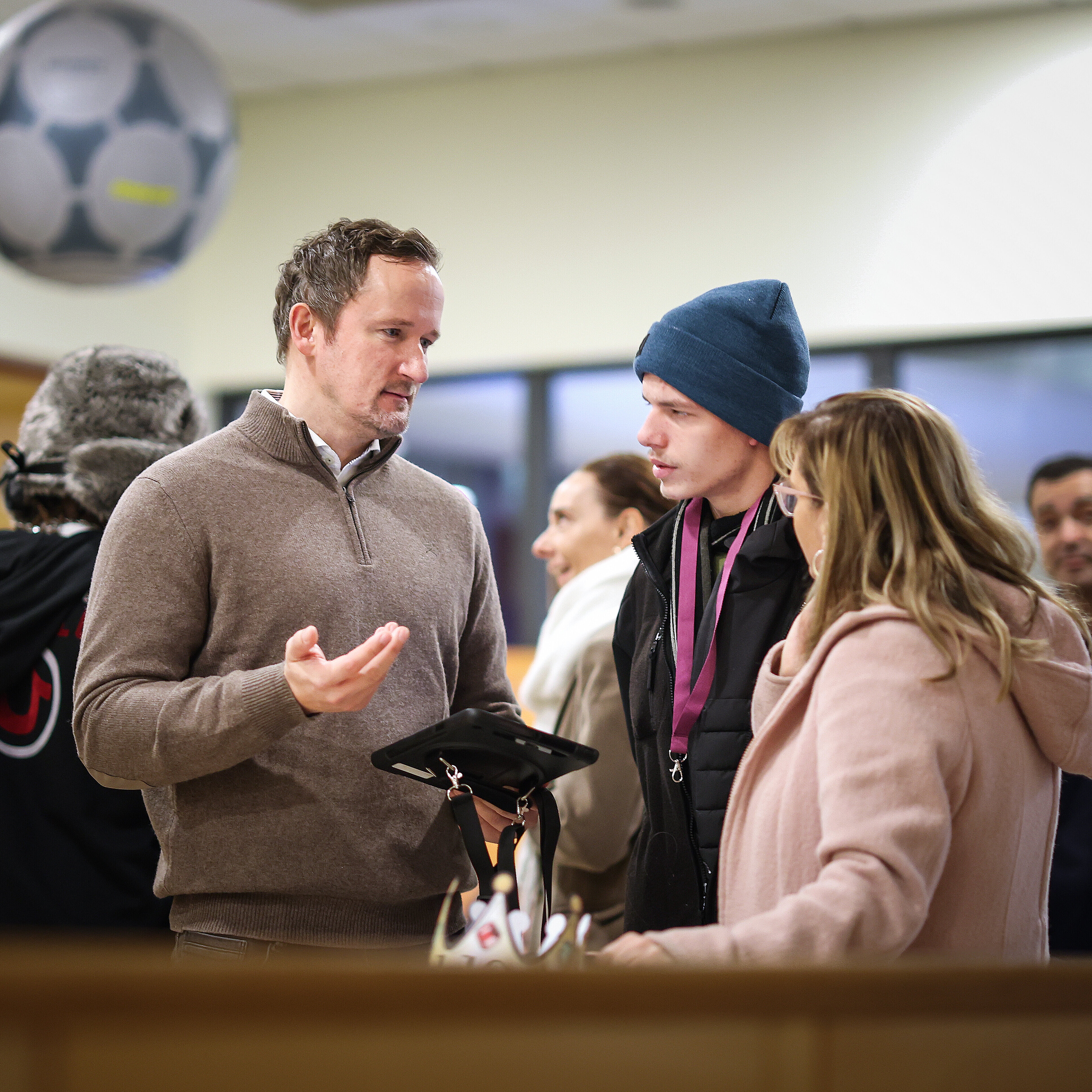 Wir vernetzen dich mit jungen Hochschul-Talenten