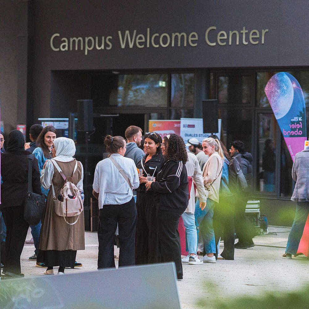 Wir stellen Kontakte zu wichtigen Partnern her